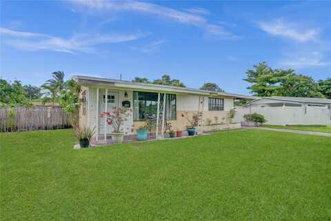 2041 Arcadia Dr, Miramar, FL 33023