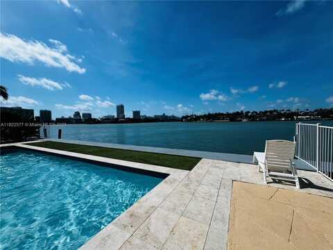 960 Bay Dr, Miami Beach, FL 33141