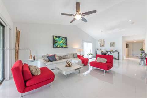 16189 Laurel Dr, Weston, FL 33326