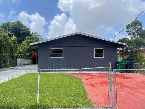 3338 NW 34th St, Miami, FL 33142