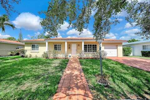 2032 SW 97th Ct, Miami, FL 33165