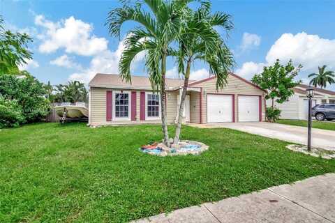5279 W Canal Cir W, Lake Worth, FL 33467