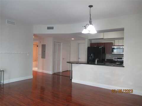 7285 SW 90th St, Miami, FL 33156