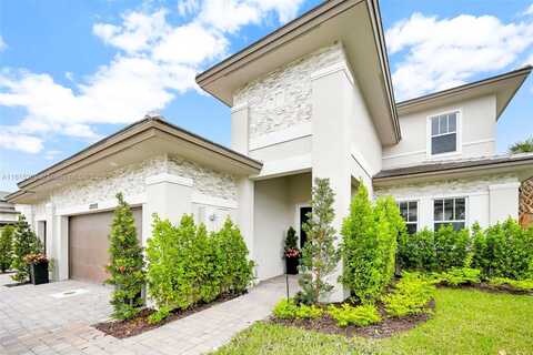 12228 SW 43rd St, Davie, FL 33330