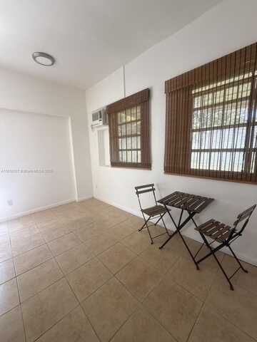 242 NE 127th St, North Miami, FL 33161