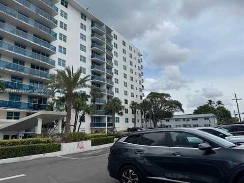 7501 E Treasure Dr, North Bay Village, FL 33141