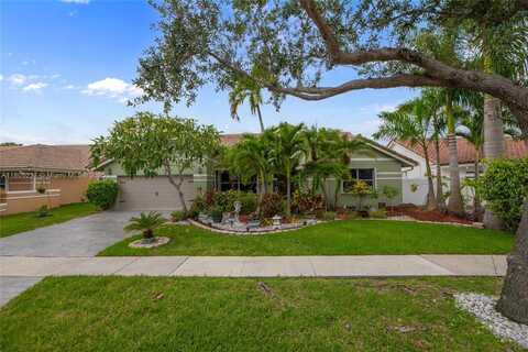 596 NW 164th Ave, Pembroke Pines, FL 33028