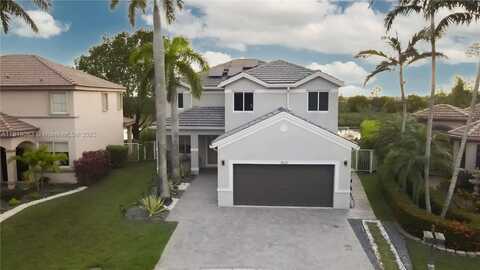 1828 Aspen Ln, Weston, FL 33327