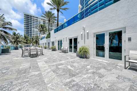 2711 S Ocean Drive, Hollywood, FL 33019