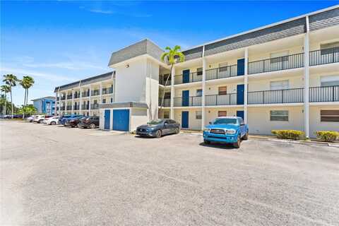 5100 SW 64th Ave, Davie, FL 33314