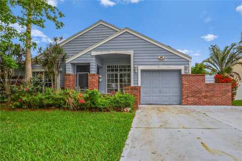8663 Spring Valley Dr, Boynton Beach, FL 33472