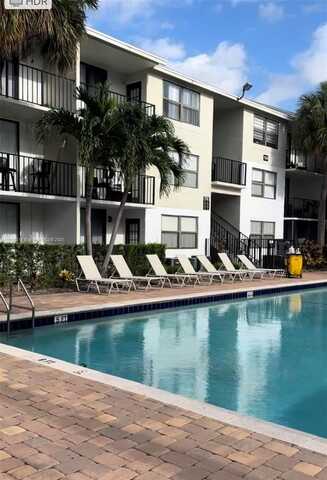 728 Executive Center Dr, West Palm Beach, FL 33401