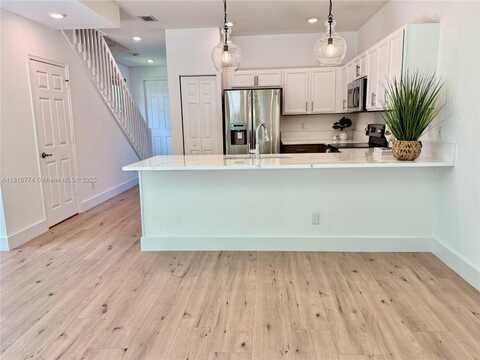 4323 Maybelle Ln, West Palm Beach, FL 33417