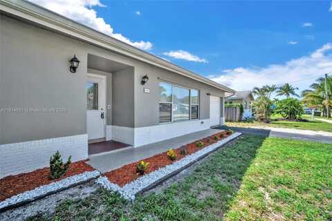 1691 NW 2nd Ave, Pompano Beach, FL 33060