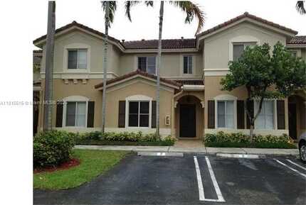 8830 W Flagler St, Miami, FL 33174