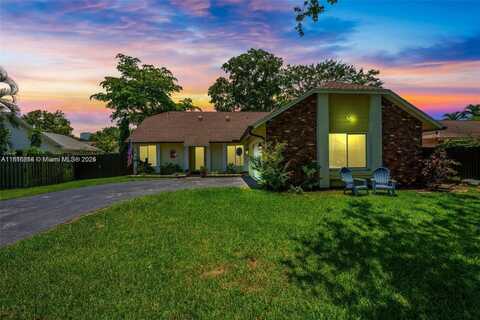 301 NW 78th Ave, Plantation, FL 33324