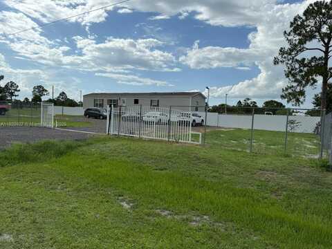 681 Hunting Club Avenue, Clewiston, FL 33440