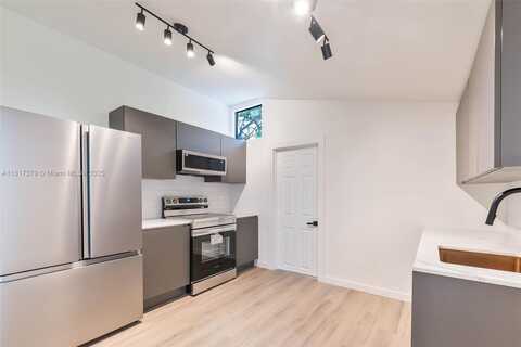 25 NW 78th St, Miami, FL 33150