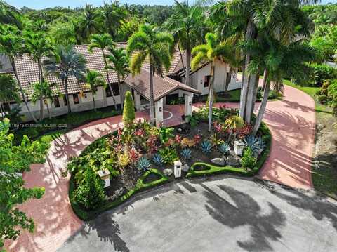 10304 SW 87th Ct, Miami, FL 33176