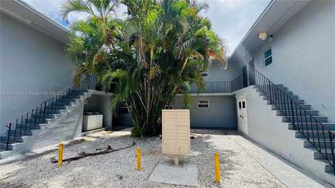 2000 NW 29th St, Miami, FL 33142