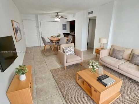 816 NW 87th Ave, Miami, FL 33172