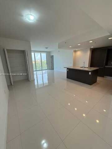 7875 NW 107th Ave, Doral, FL 33178