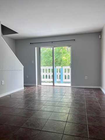 7820 NE Bayshore Ct, Miami, FL 33138