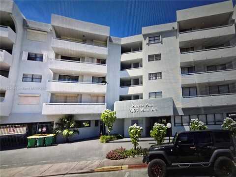 7300 Wayne Ave, Miami Beach, FL 33141