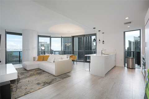 45 SW 9th St, Miami, FL 33130