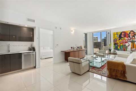 31 SE 6th St, Miami, FL 33131