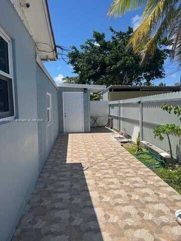 undefined, Miami, FL 33157