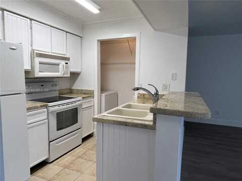 1267 SW 46th Ave, Pompano Beach, FL 33069
