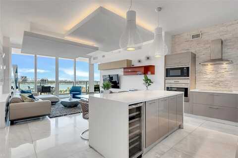2020 N Bayshore Dr, Miami, FL 33137