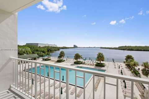 300 Bayview Dr, Sunny Isles Beach, FL 33160