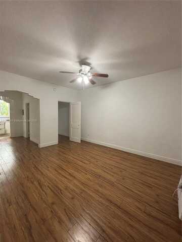 721 15th St, Miami Beach, FL 33139