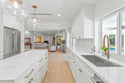 14270 SW 74th Ct, Palmetto Bay, FL 33158
