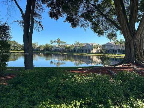 2225 Salerno Cir, Weston, FL 33327