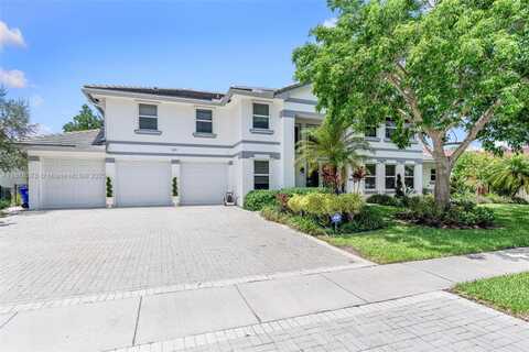 19821 NW 4th St, Pembroke Pines, FL 33029