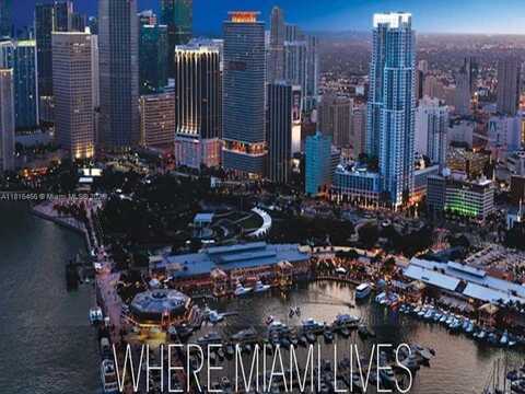 253 NE 2nd St, Miami, FL 33132