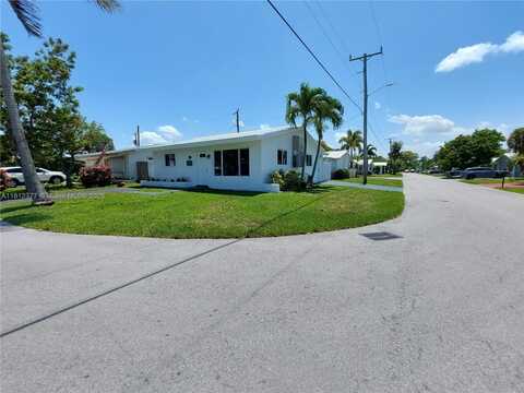 4579 NW 16th Way, Tamarac, FL 33309