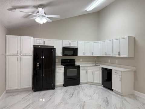 5416 Eagle Lake Dr, Palm Beach Gardens, FL 33418