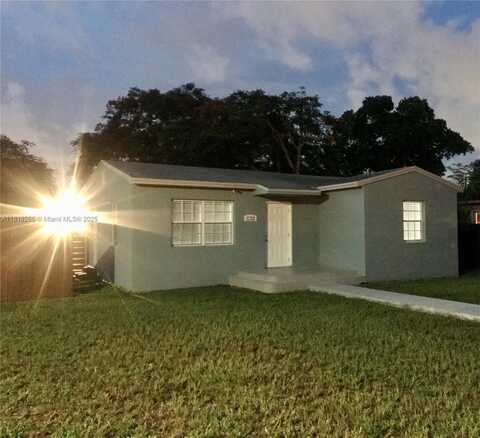 1185 NW 125th St, North Miami, FL 33168
