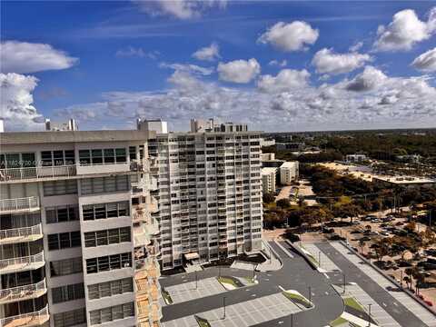 2750 NE 183rd St, Aventura, FL 33160