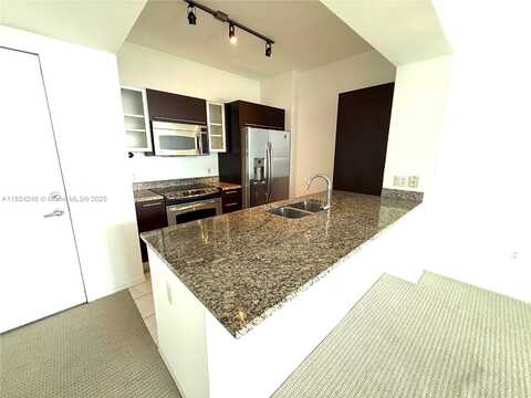 951 Brickell Ave, Miami, FL 33131