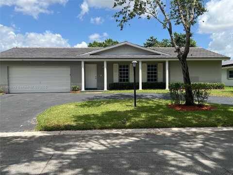 1708 NW 84th Dr, Coral Springs, FL 33071