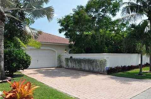 810 NE 21st Dr, Wilton Manors, FL 33305