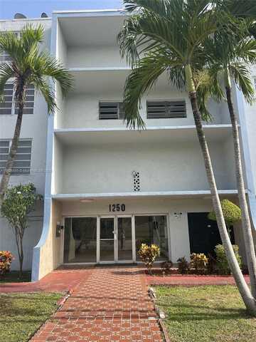 1250 NE 125th St, North Miami, FL 33161