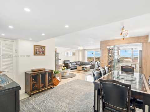 18071 Biscayne Blvd, Aventura, FL 33160