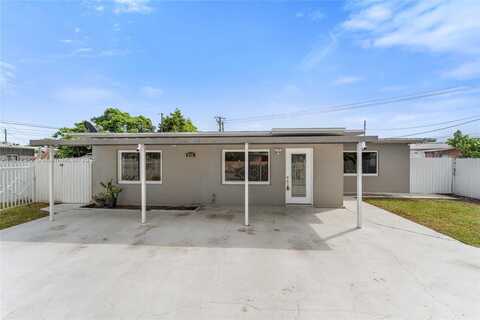 810 E 9th Pl, Hialeah, FL 33010