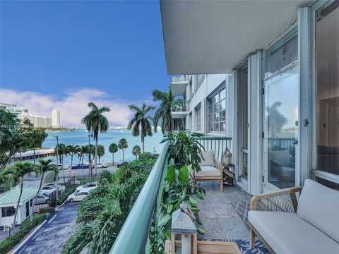 1408 Brickell Bay Dr, Miami, FL 33131